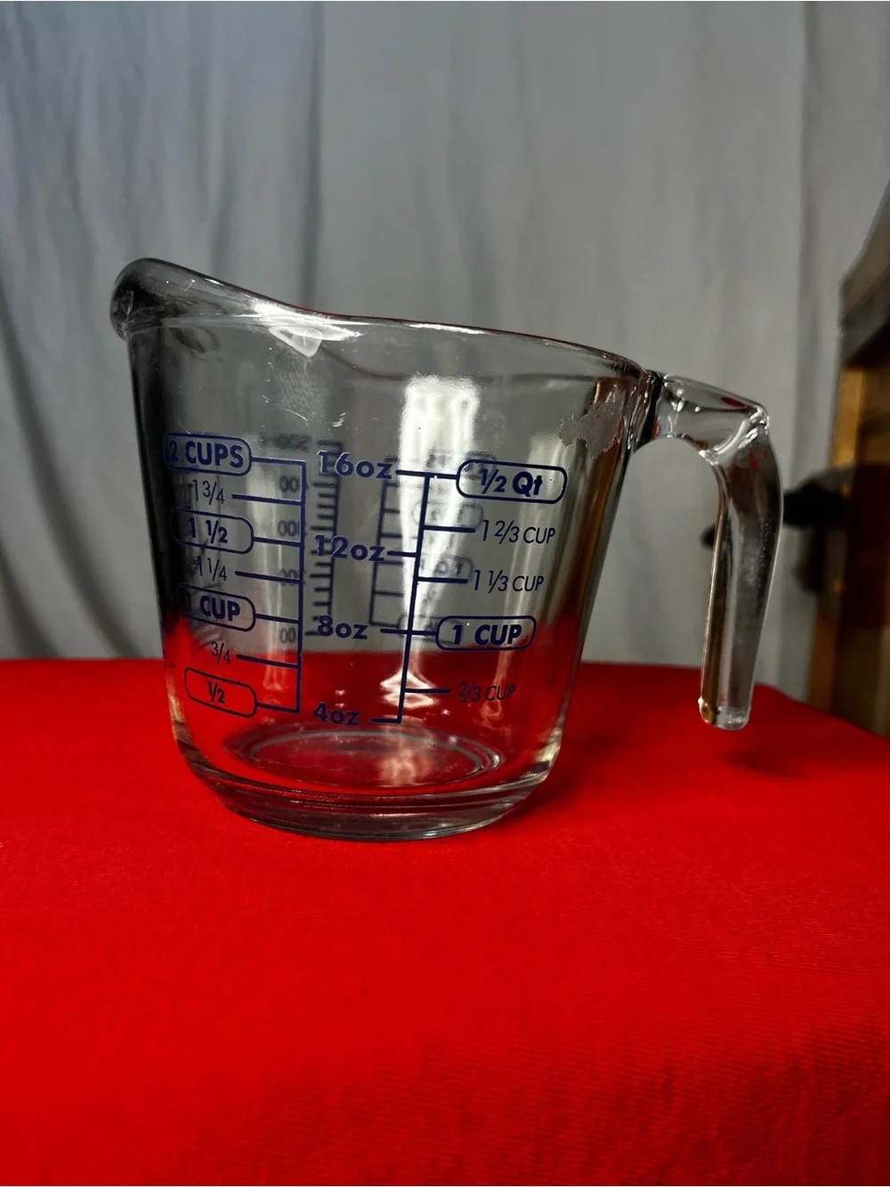 Anchor Clear Glass Measuring Cup with Blue Anchor Logo 2 cups/500 mL like new